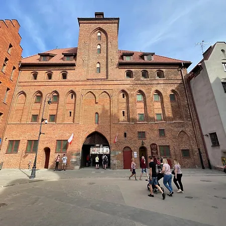 Апартаменты H&t Old Town Szeroka 24 *