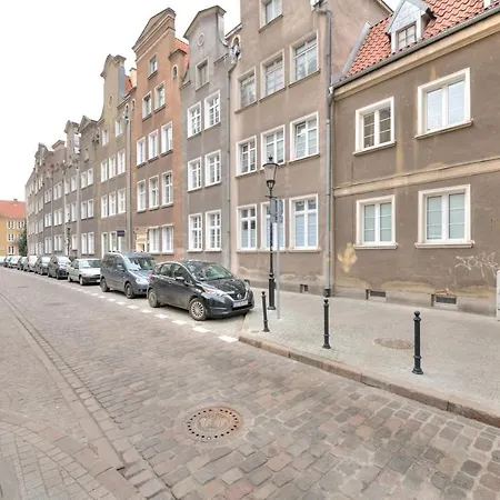 Апартаменты H&t Old Town Szeroka 24 *